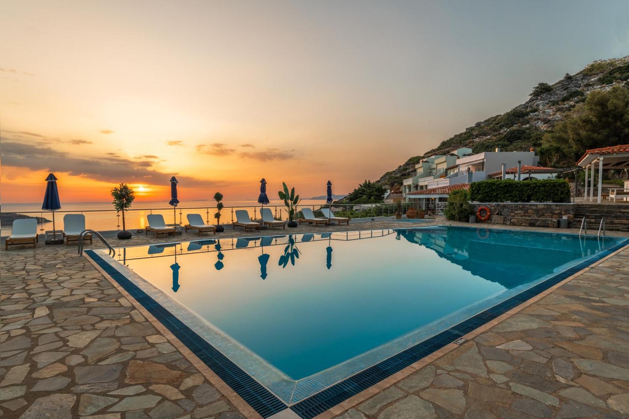 Adrakos Apartments (Adults Only) Элунда Экстерьер фото